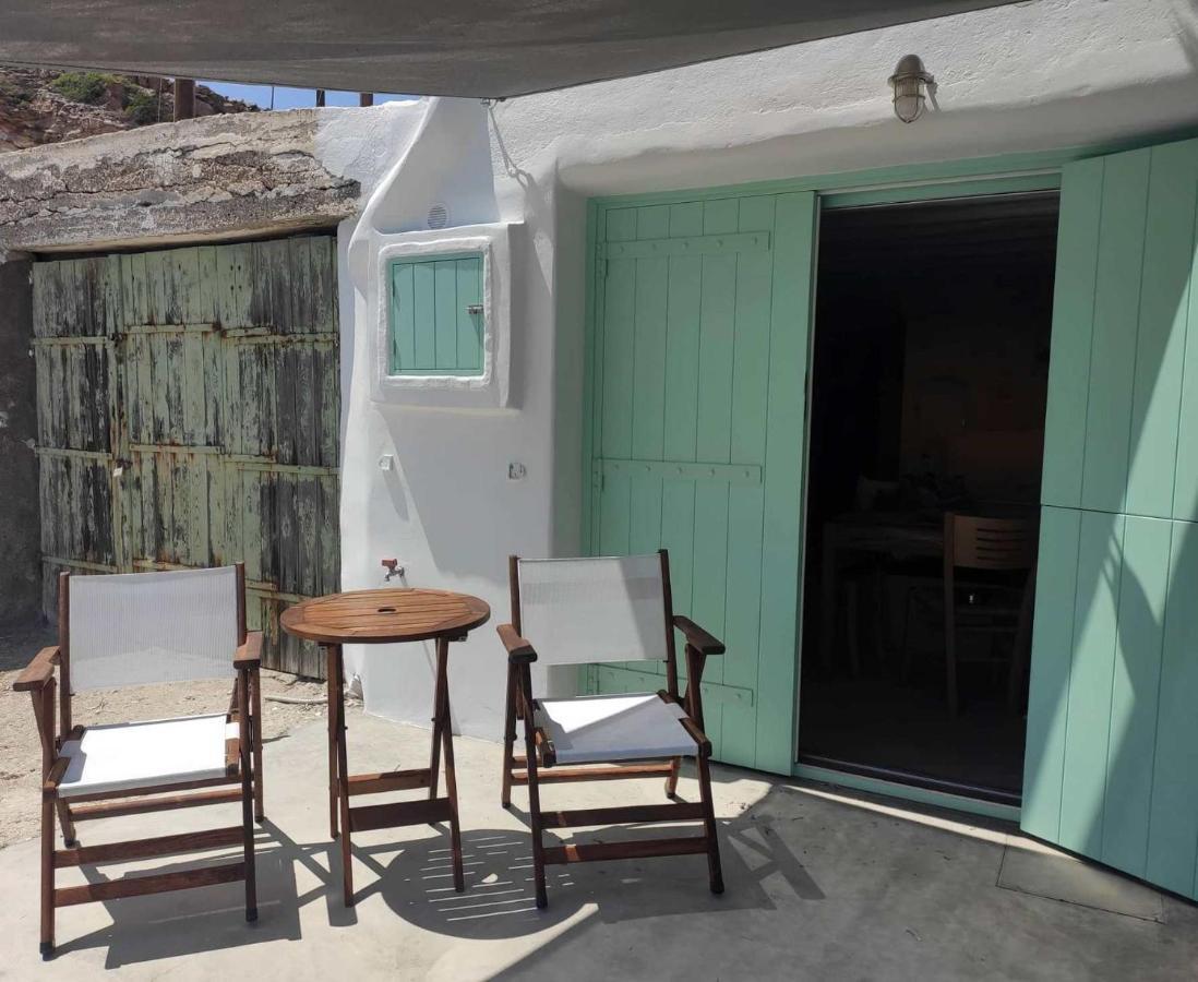 Apanemo Beach House Agios Nikolaos Kímolos エクステリア 写真